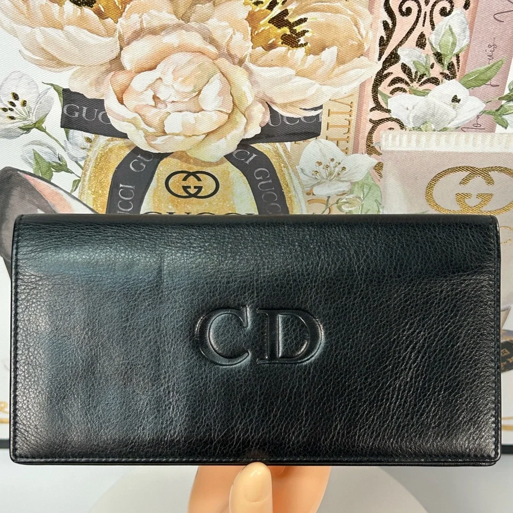 Christian Dior Leather Slim Long Wallet 🖤❤️